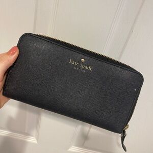Kate Spade Zip Around Wallet